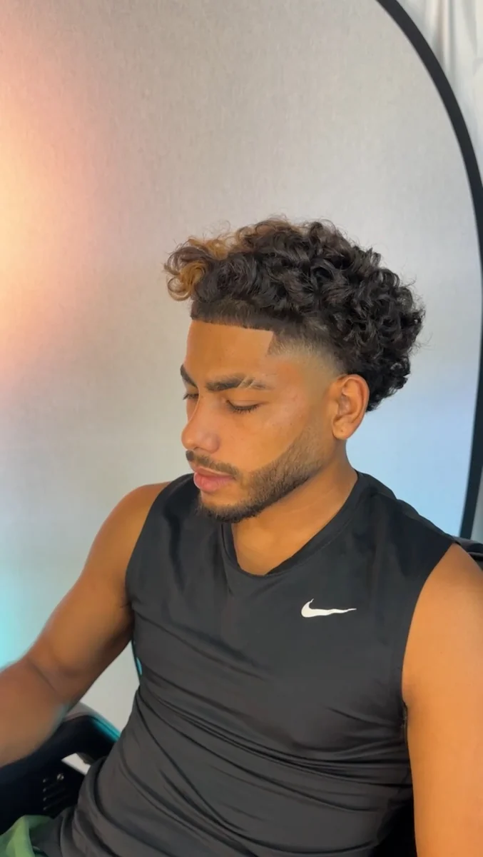 ESSENS imagen masculina huayacan - Barbería Premium